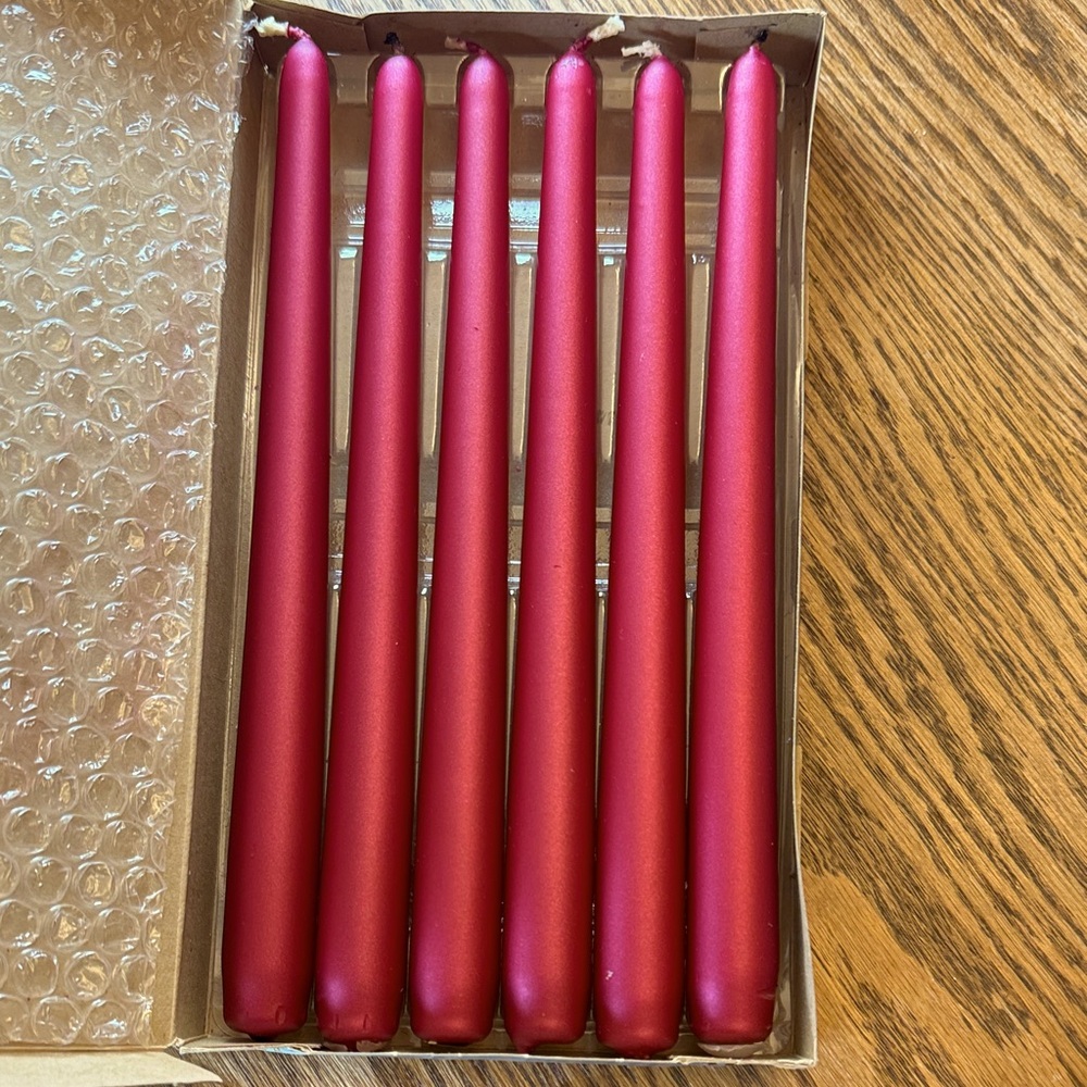 PARTYLITE CANDLES 10” Dinner Candles, colour “Mulberry” Unscented
